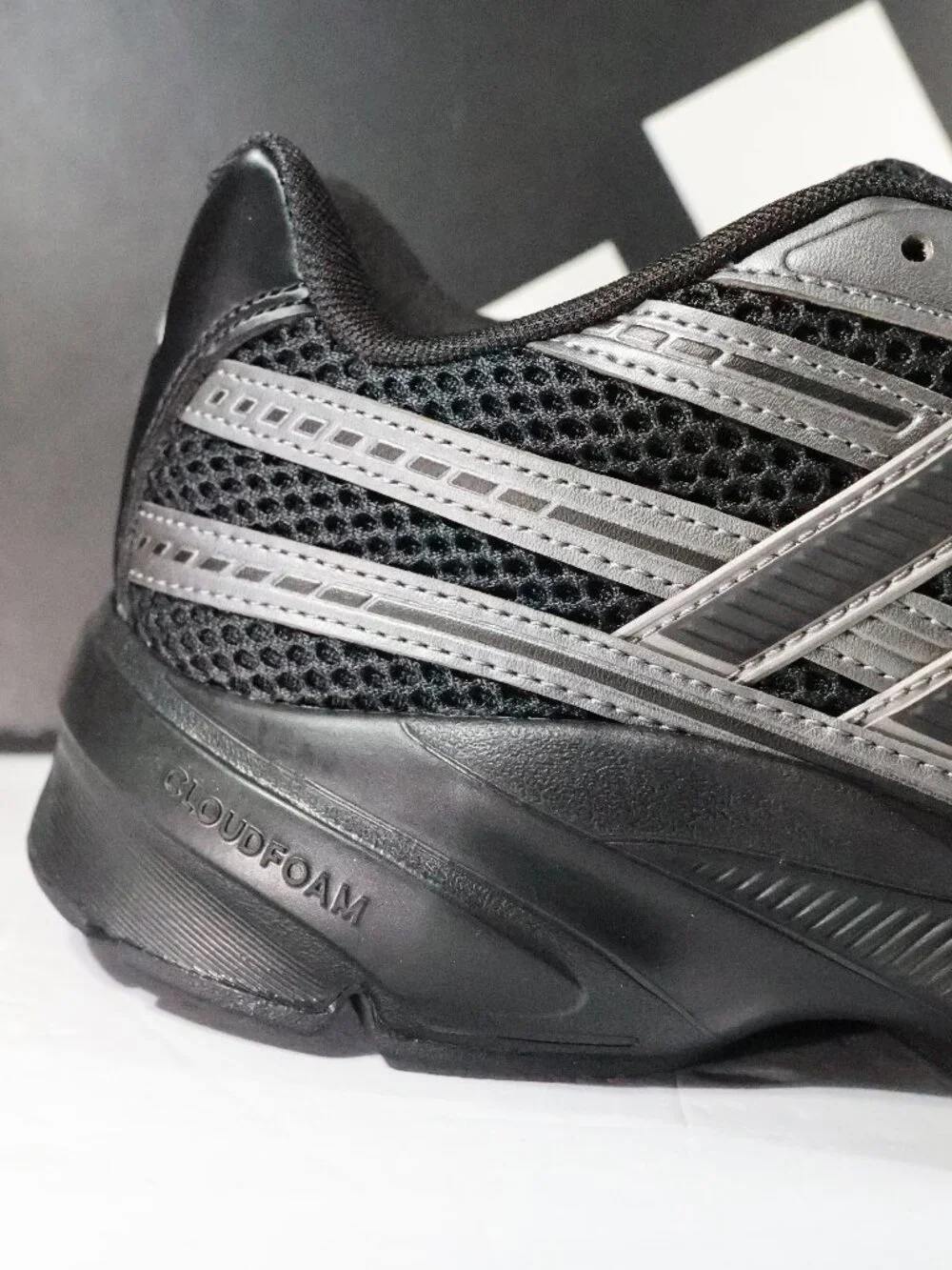 Adidas TechnoChaos 2000 Core Black Metallic Mens Size 11.5 JR7229 NEW W/Box